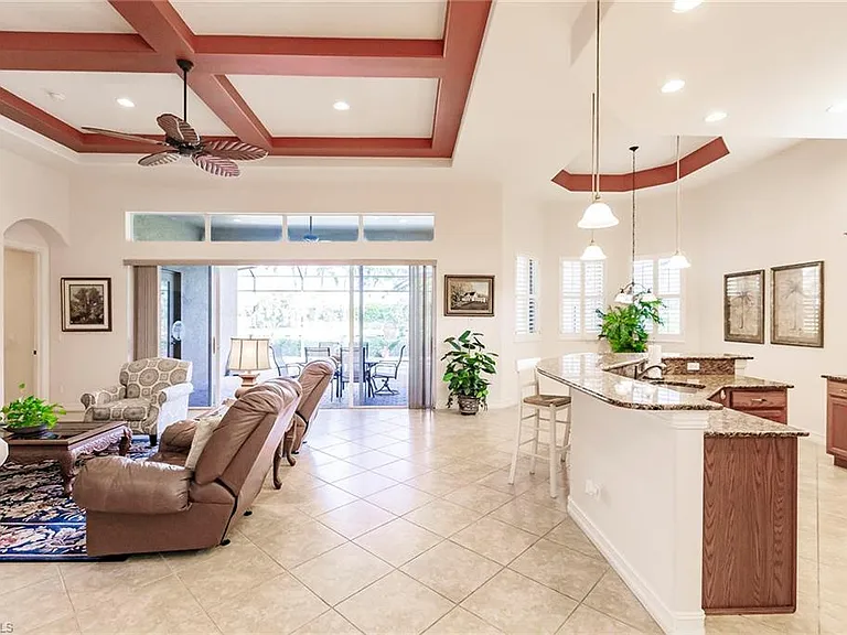 7684 Cottesmore Dr — Photo 10