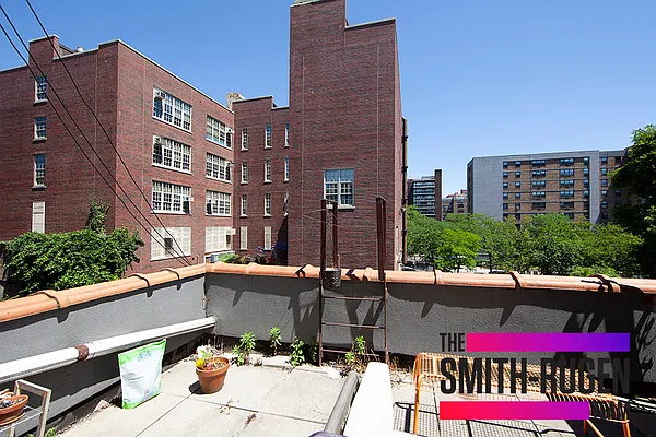 Rented by R New York | media 11