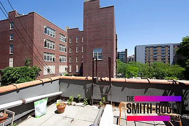 Rented by R New York