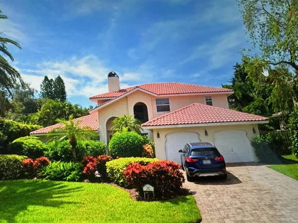 282 Bayview Dr NE, Saint Petersburg, FL 33704