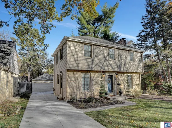 2744 Laurel St, Lincoln, NE 68502