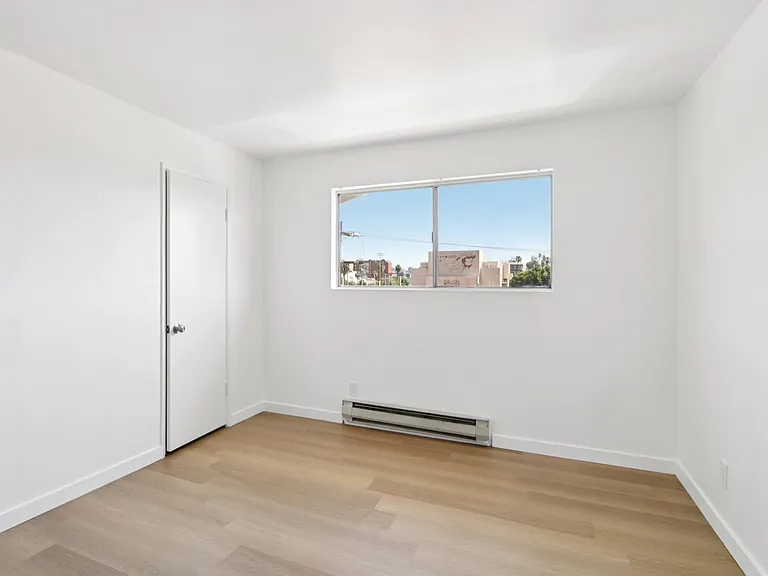 7005 Lanewood Ave — Photo 46