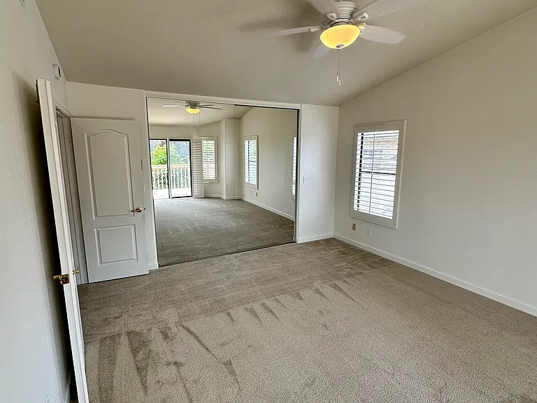 1043 Cordova Dr — Photo 24