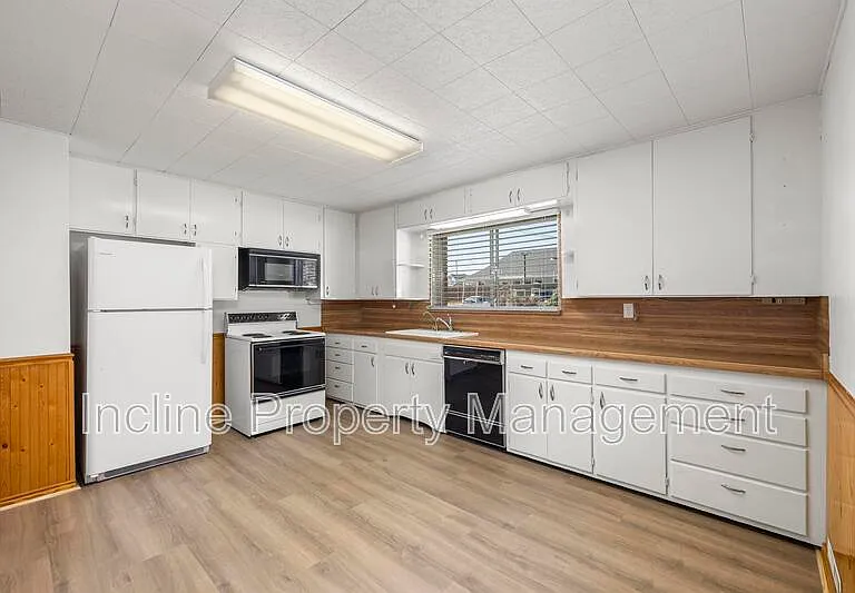 11920 S Redwood Rd — Photo 7