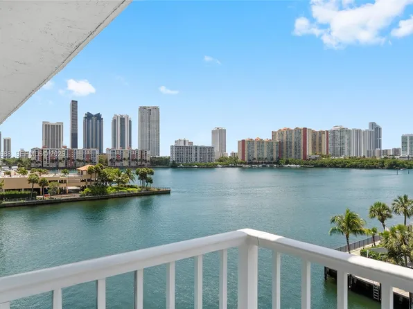 4000 NE 169th St APT 607, North Miami Beach, FL 33160