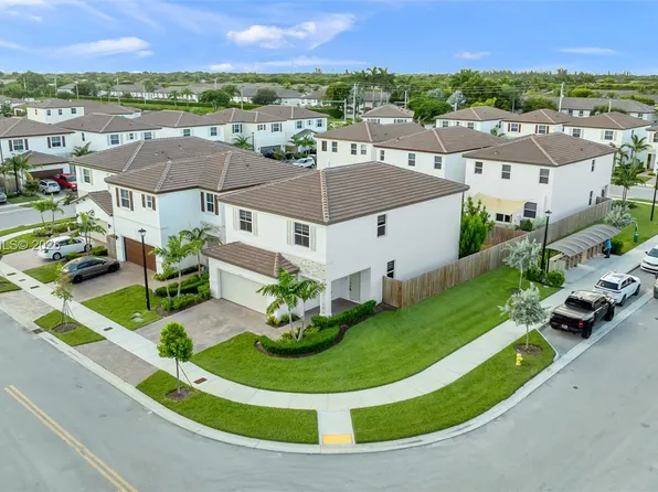 2479 SE 24th Dr, Homestead, FL 33035
