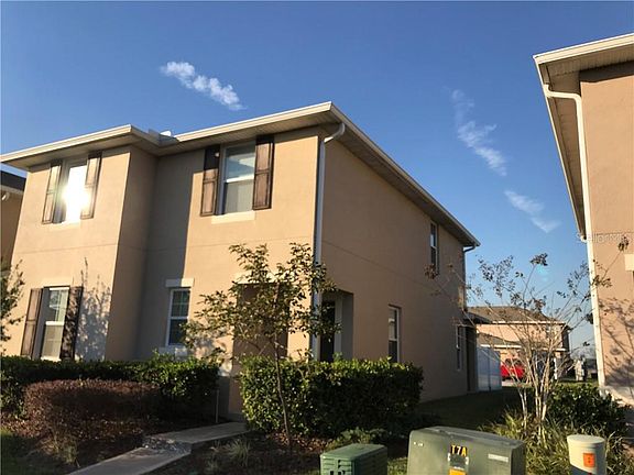3rd image of 4807 Apple Blossom Ln