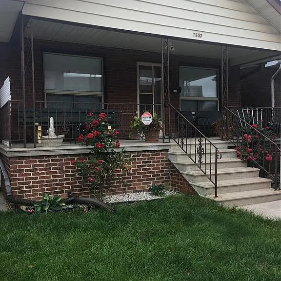 1153 Elsmere Ave #LOWER — Photo 1
