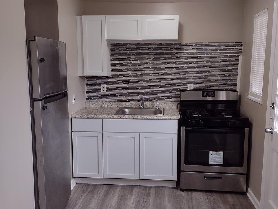 1st image of 441 Kenwood Dr APT N