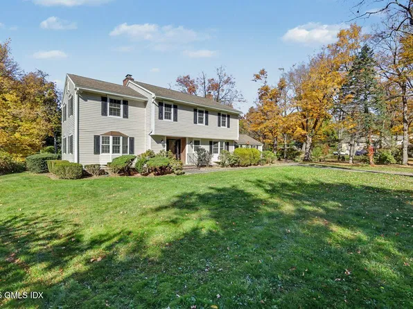 3 Huntzinger Dr, Greenwich, CT 06831