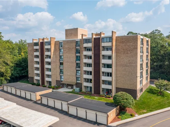 55 Highland Rd APT 205, Bethel Park, PA 15102