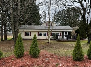 33 Old Fredonia Rd, Mercer, PA 16137