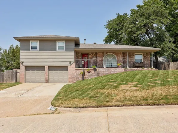 2632 N Brenda Ave, Bethany, OK 73008