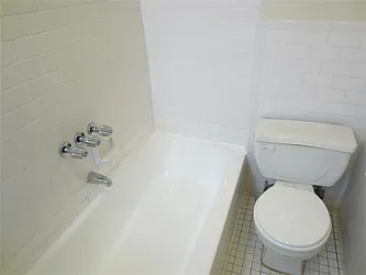 Rented by R New York