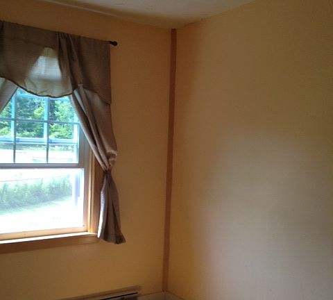 2nd image of 219 Lakeway Dr