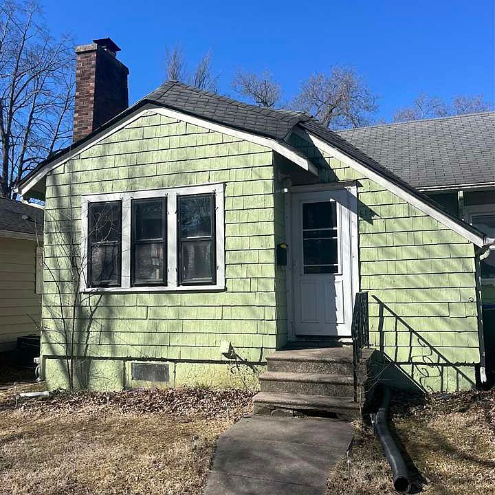 1st image of 611 S 7th Ave