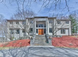 562 Taft Pond Rd, Pomfret Center, CT 06259