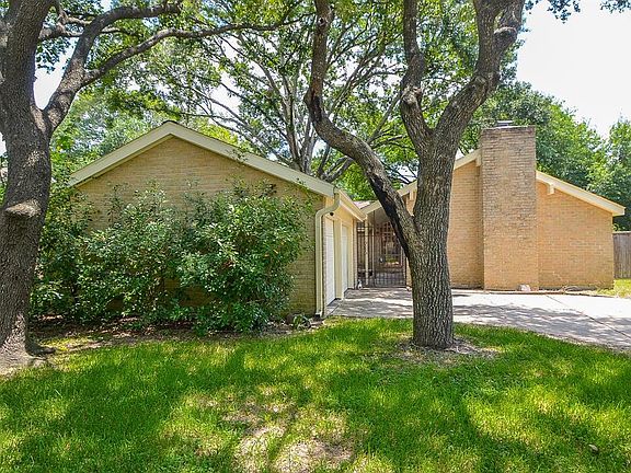 3rd image of 5062 Stanhope Dr