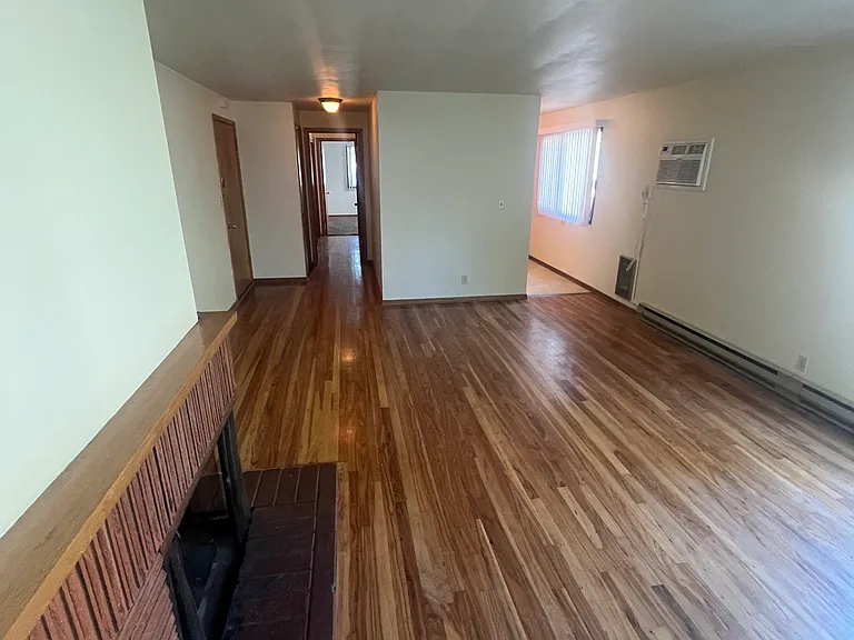 1418 W 10th Ave #5 — Photo 6