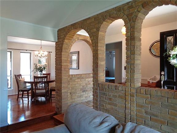 2nd image of 2805 Bengal Ln