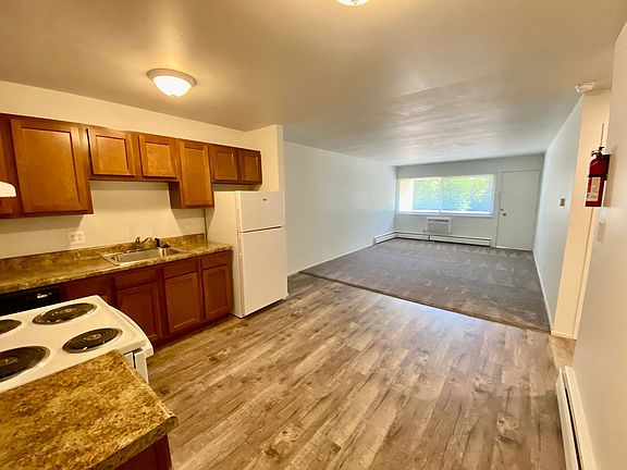 5th image of 514 Emmet St APT 11