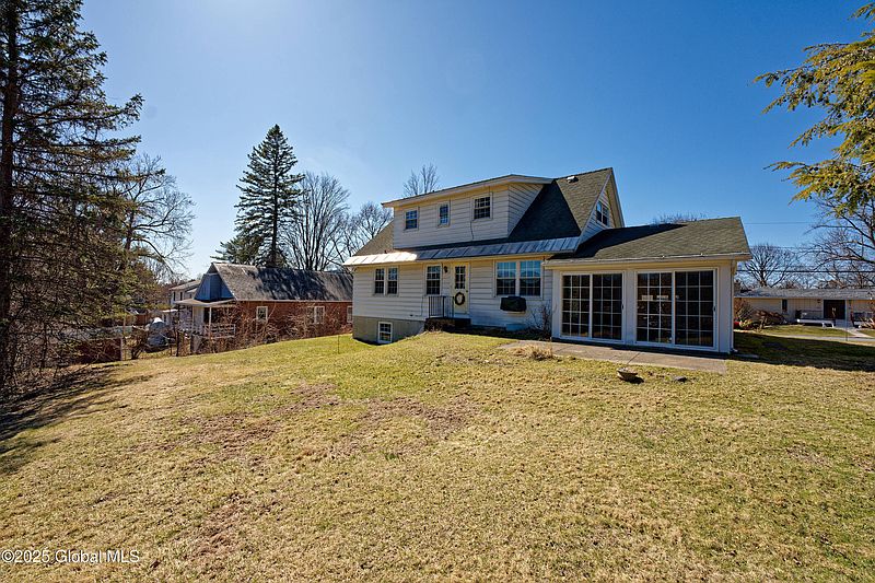 2nd image of 31 Mellon Avenue