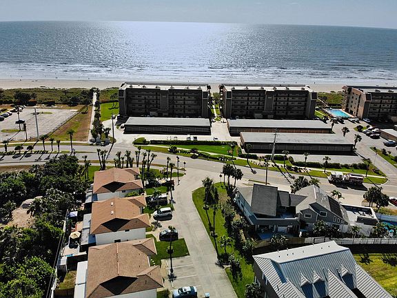 2nd image of 426 Sailfish Ave