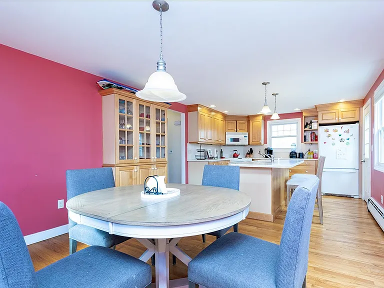 52 Albemarle Ave — Photo 13