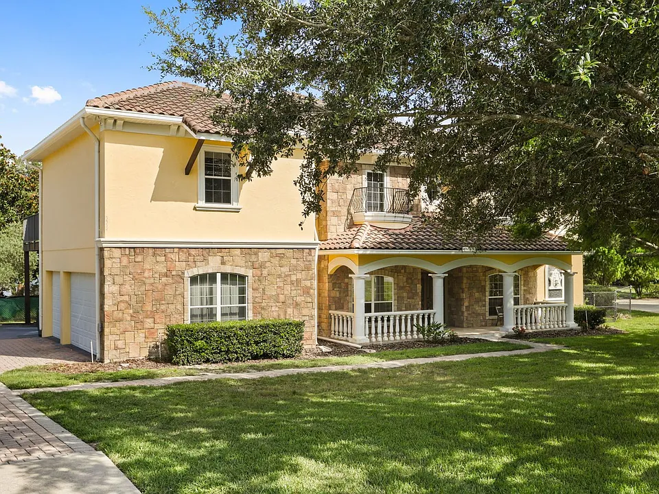 5554 Palm Lake Cir