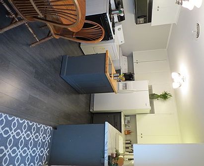 4th image of 1006 Estes Dr