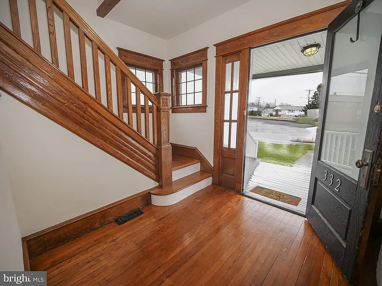 332 Crown Point Rd — Photo 36