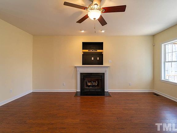 4th image of 45 Trillium Way