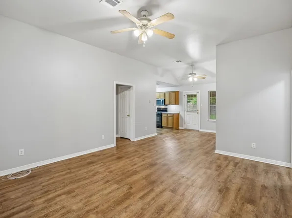 303 Vista Ridge Dr, Venus, TX 76084