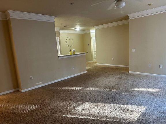 4th image of 8818 Villa View Cir Unit 207