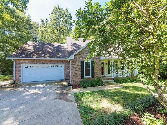 3rd image of 318 Dunbrook Dr