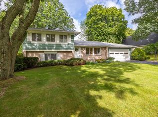 63 Gateway Rd, Rochester, NY 14624