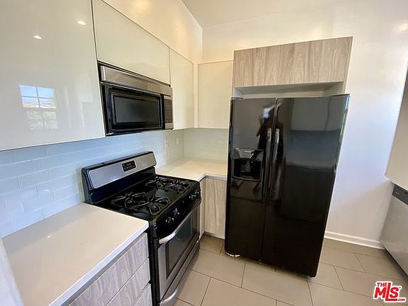 4th image of 9555 W Olympic Blvd