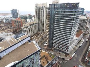 38 Iannuzzi St #813, Toronto, ON M5V0A2