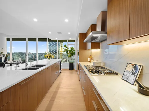 1335 Howe St #3503, Vancouver, BC V6Z 0H1