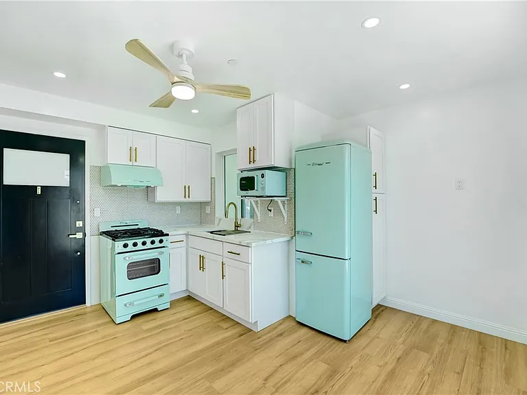 1146 West Blvd #1/3 — Photo 6