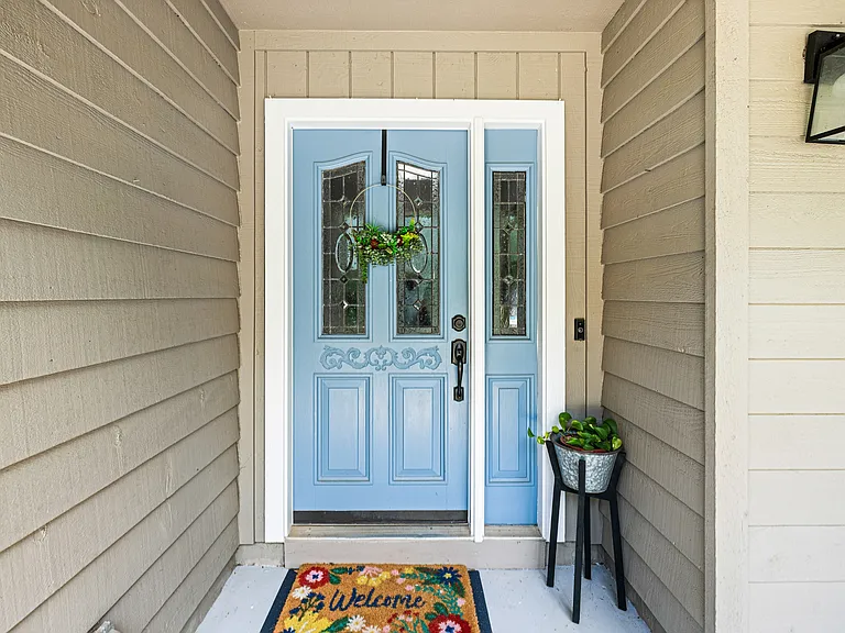 507 Nassau Dr — Photo 3
