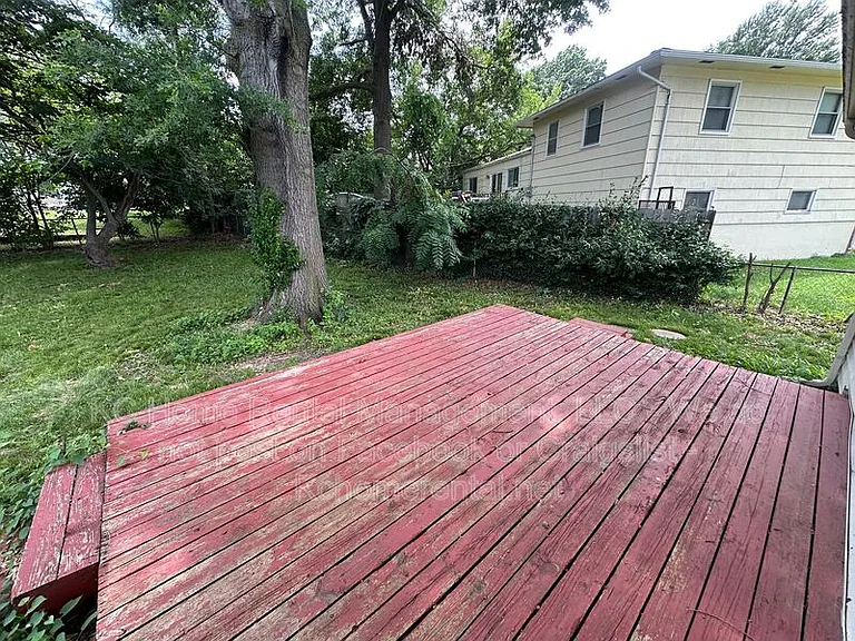 9019 Sycamore Way — Photo 23