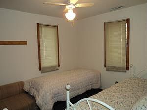3rd image of 1145 Cranberry Pike