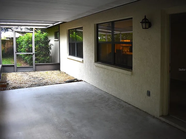 147 Hourglass Dr — Photo 24