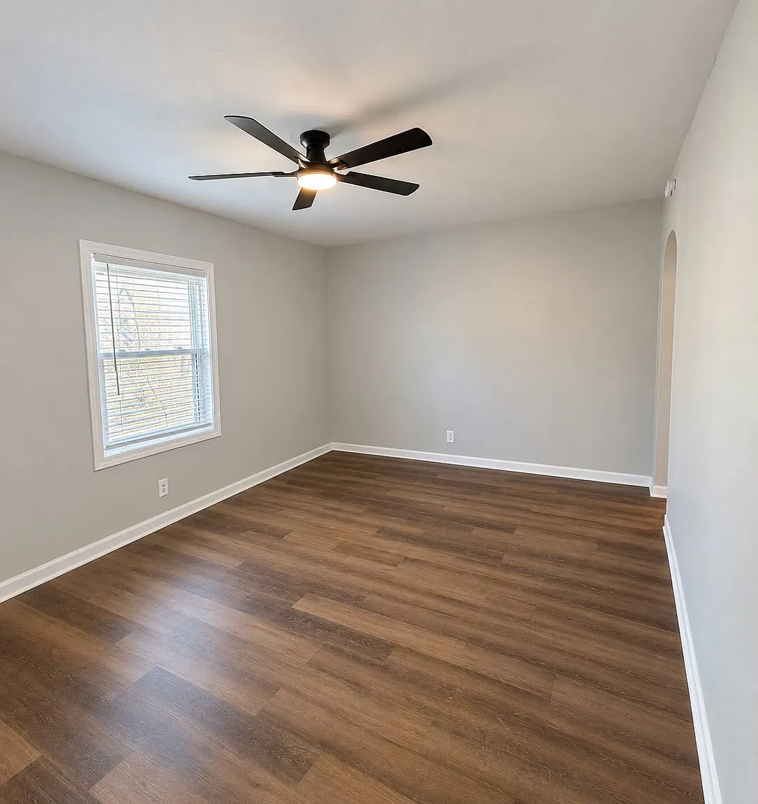 4411 Gatewood Avenue - 1 — Photo 2