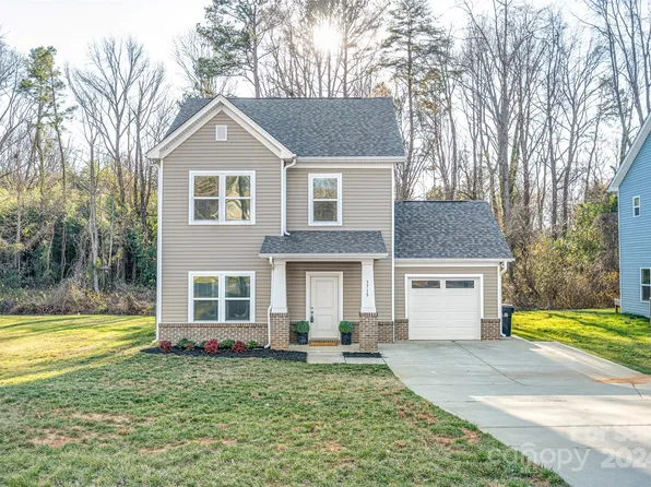 3719 Small Ave, Charlotte, NC 28269