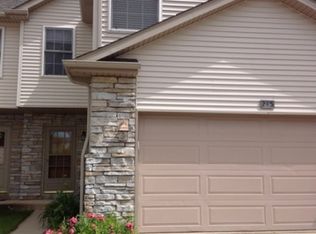 245 W Dekalb Dr, Maple Park, IL 60151