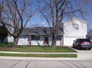 721 Rogers Rd, Romeoville, IL 60446