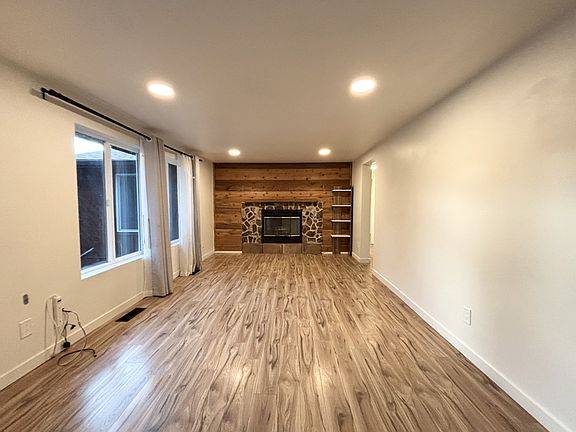 4th image of 11299 S Woodhill Dr