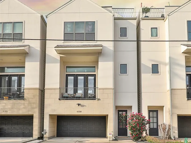 4104 Marina St — Photo 1